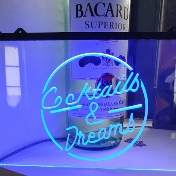 cocktails-dreams-led-sign